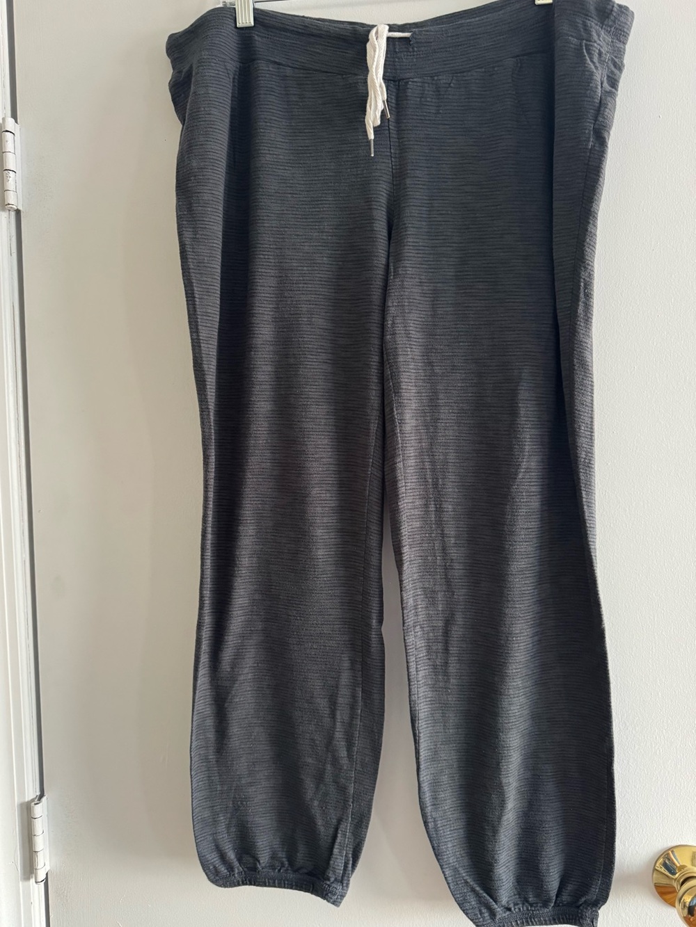 Old Navy women’s Charcoal Knit Drawstring Jogger Pants